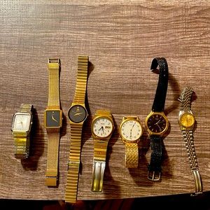 7 Seiko quartz watches.  Need batteries. Women’s watch needs band.